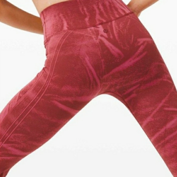 LULULEMON Ebb To Street Tight Wash Legging Size 2 - Picture 4 of 11